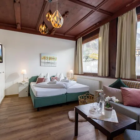 Gasthof Restaurant Waldcafe 3*