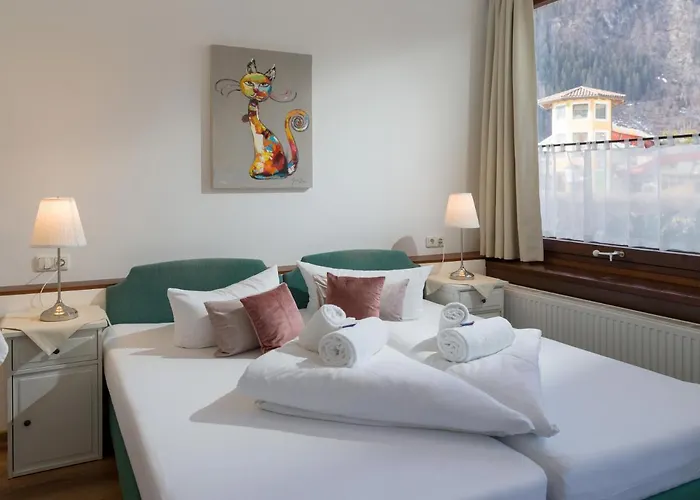 Restaurant Waldcafe בית הארחה